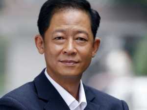 王志文今已53岁，娶小自己8岁的娇妻，一家四口非常的幸福！